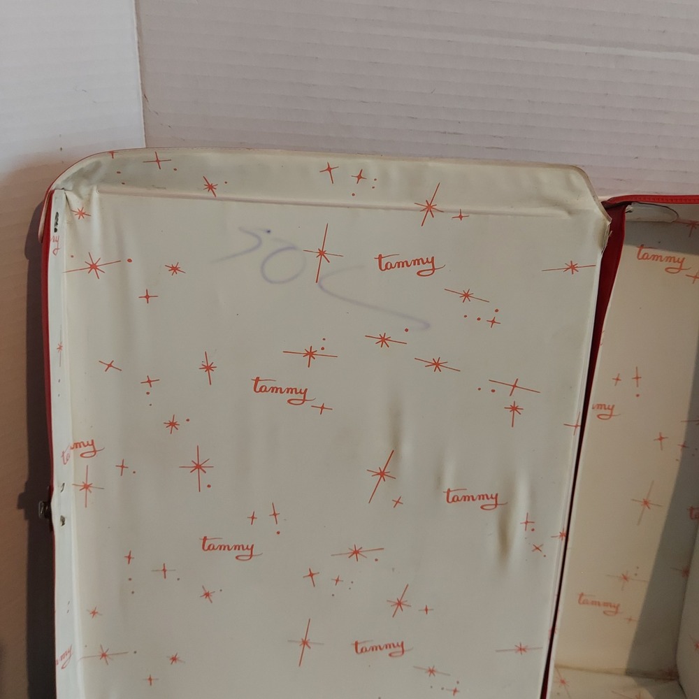 Vintage Ideal Tammy Doll Case Red Vinyl Evening in Paris 1960s Toy Trunk 12x10.5 - Picture 8 of 10